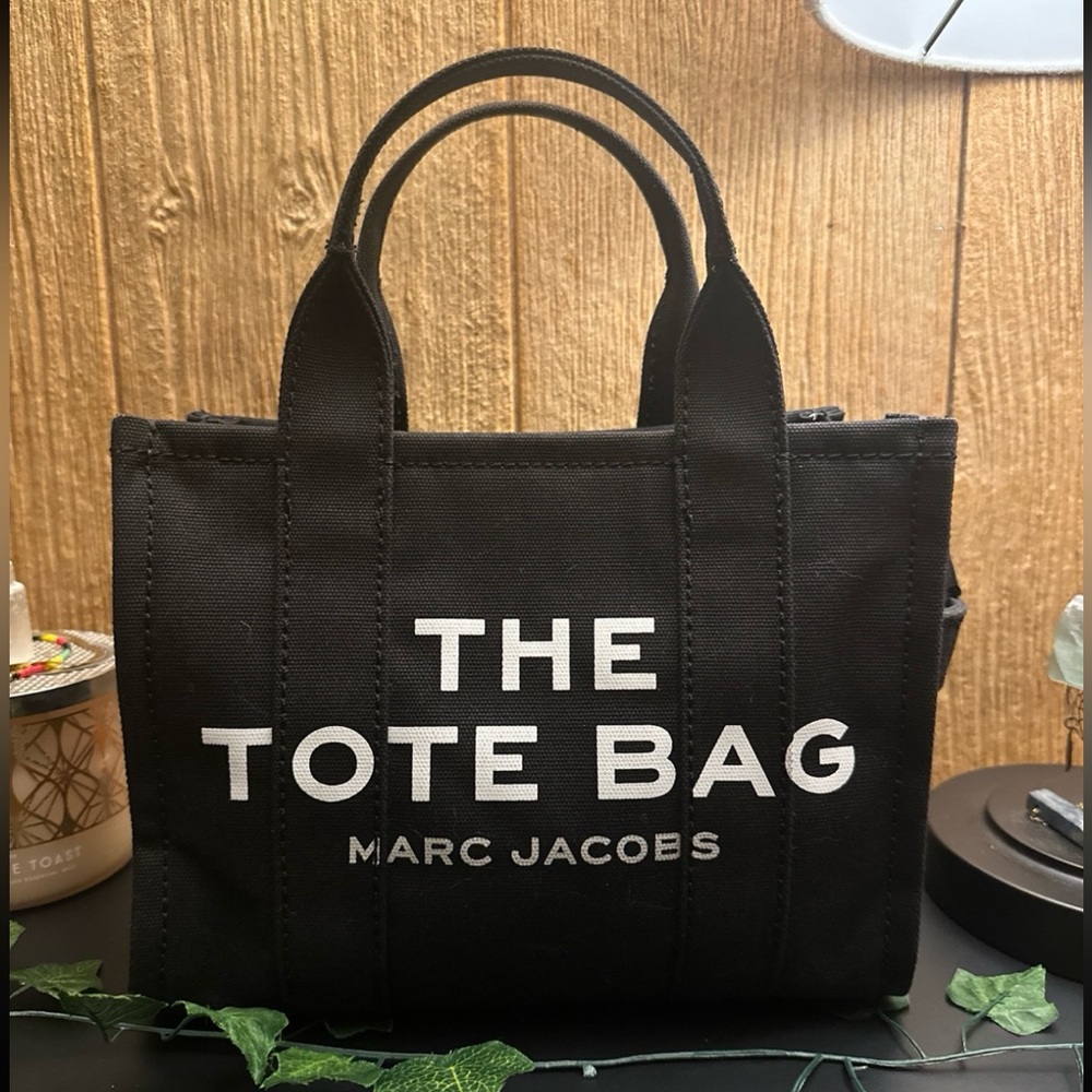 Marc Jacob’s the tote bag